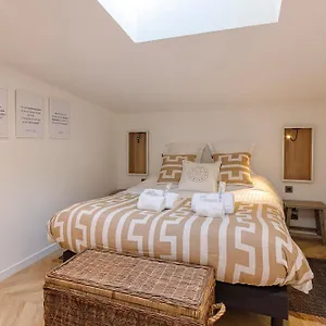  Apartment Le Loft-design Et Decore Avec Gout-dinan France