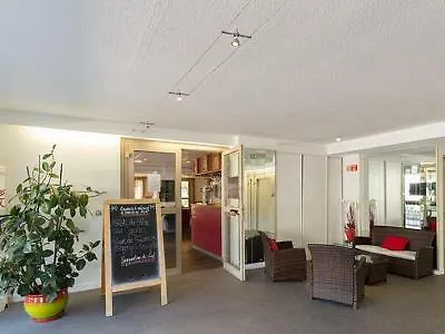 Hotel-Restaurant Isidore Nice Ouest מלון