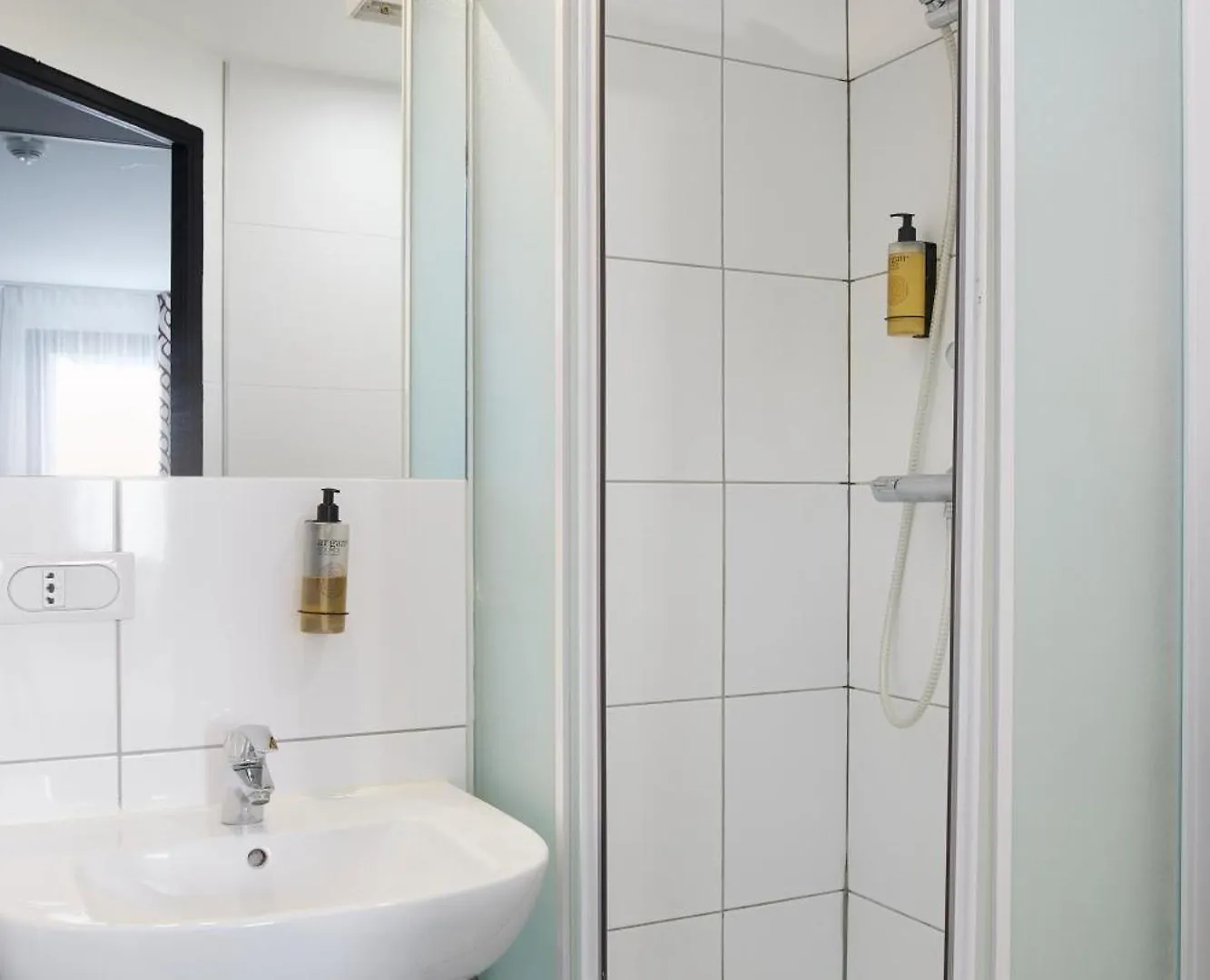 Hotel-Restaurant Isidore Nice Ouest 3*,