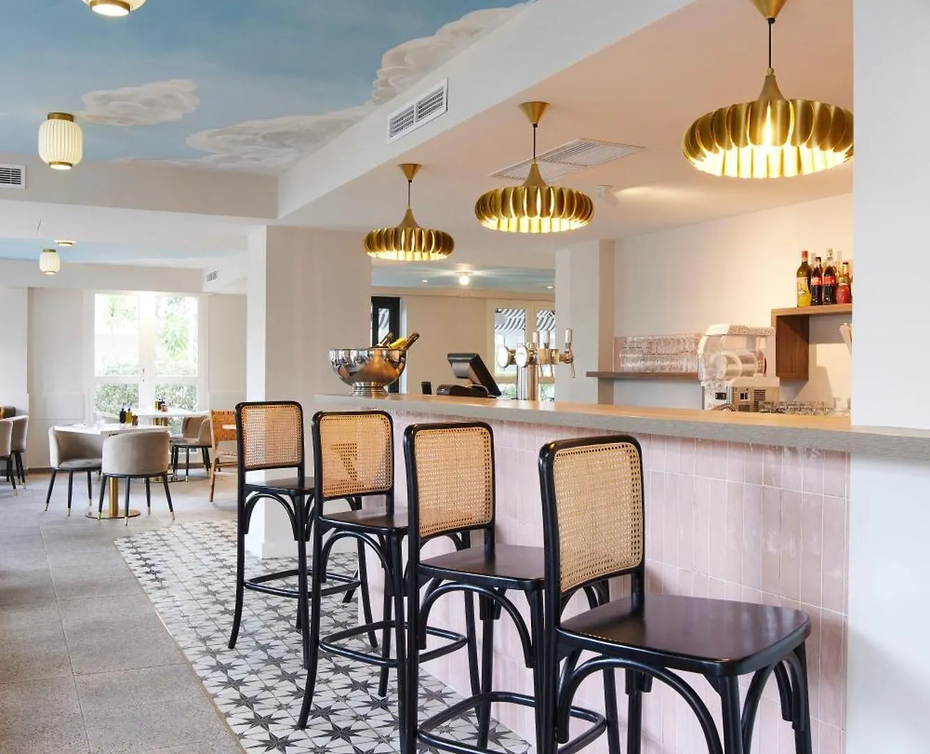 Hotel-Restaurant Isidore Nice Ouest